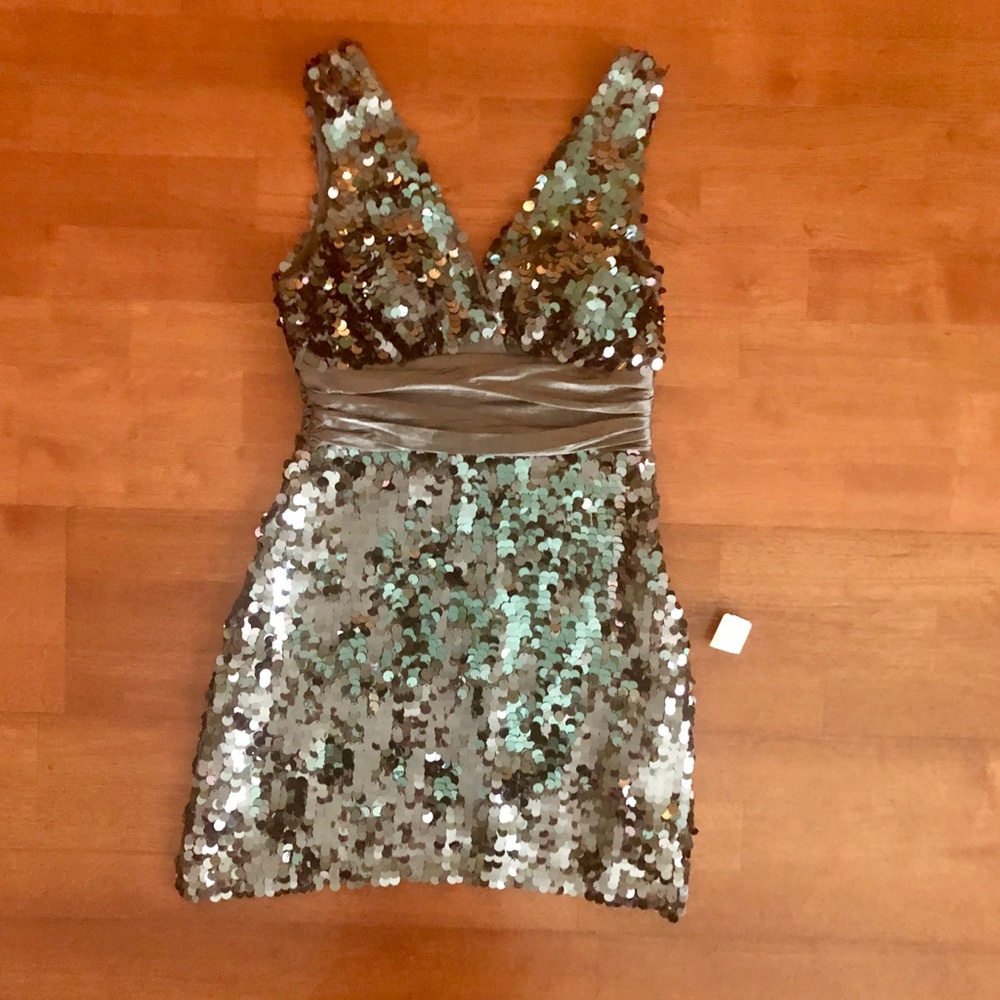 F21 CHARCOAL SEQUINS DRESS